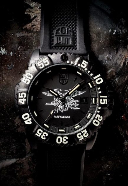 ～ルミノックス創設 30 周年記念～ 世界最強米海軍特殊部隊「ネイビーシールズ」モデル誕生から 25 周年を記念した日本限定モデル発売！！